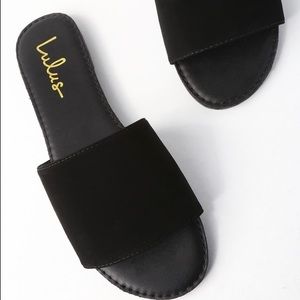 NEW Lulu’s Black Nubuck Sandals